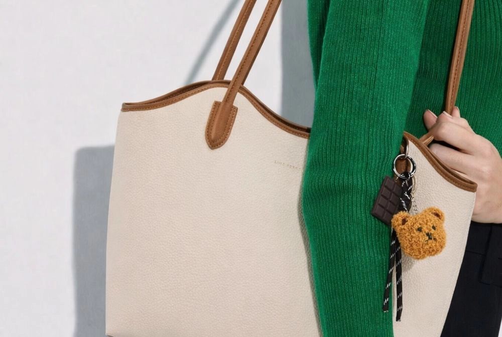 Minimal, Yet Statement-Making