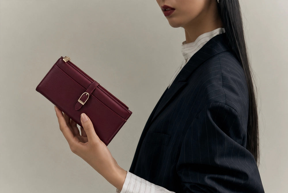 Elegant Carry                             