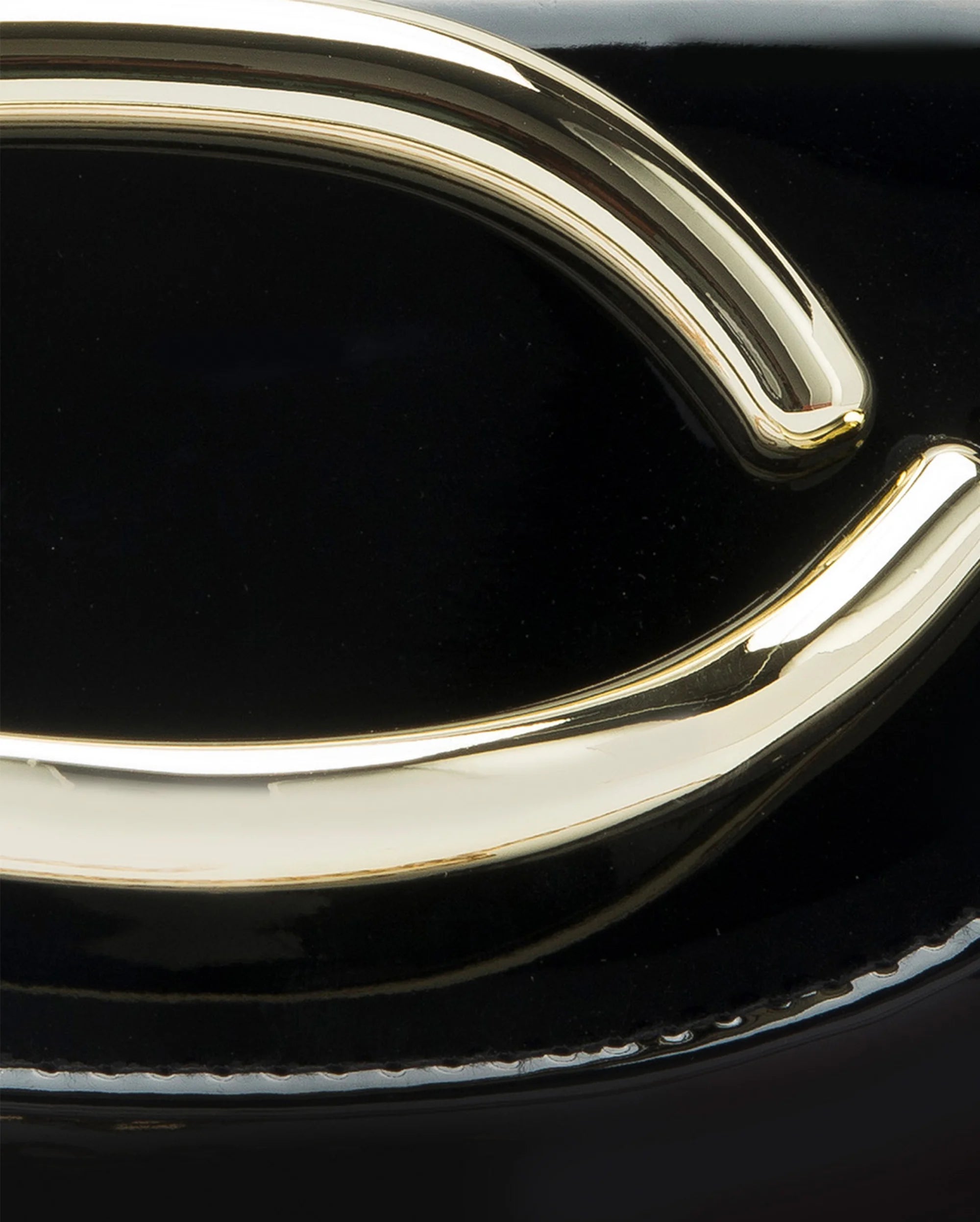 Texas Ellipse Black Clutch