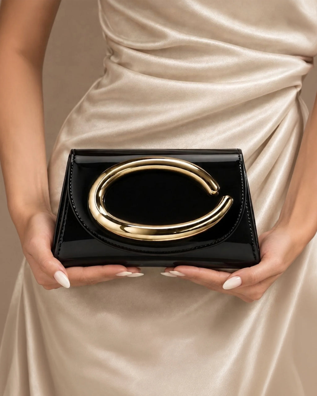Texas Ellipse Black Clutch