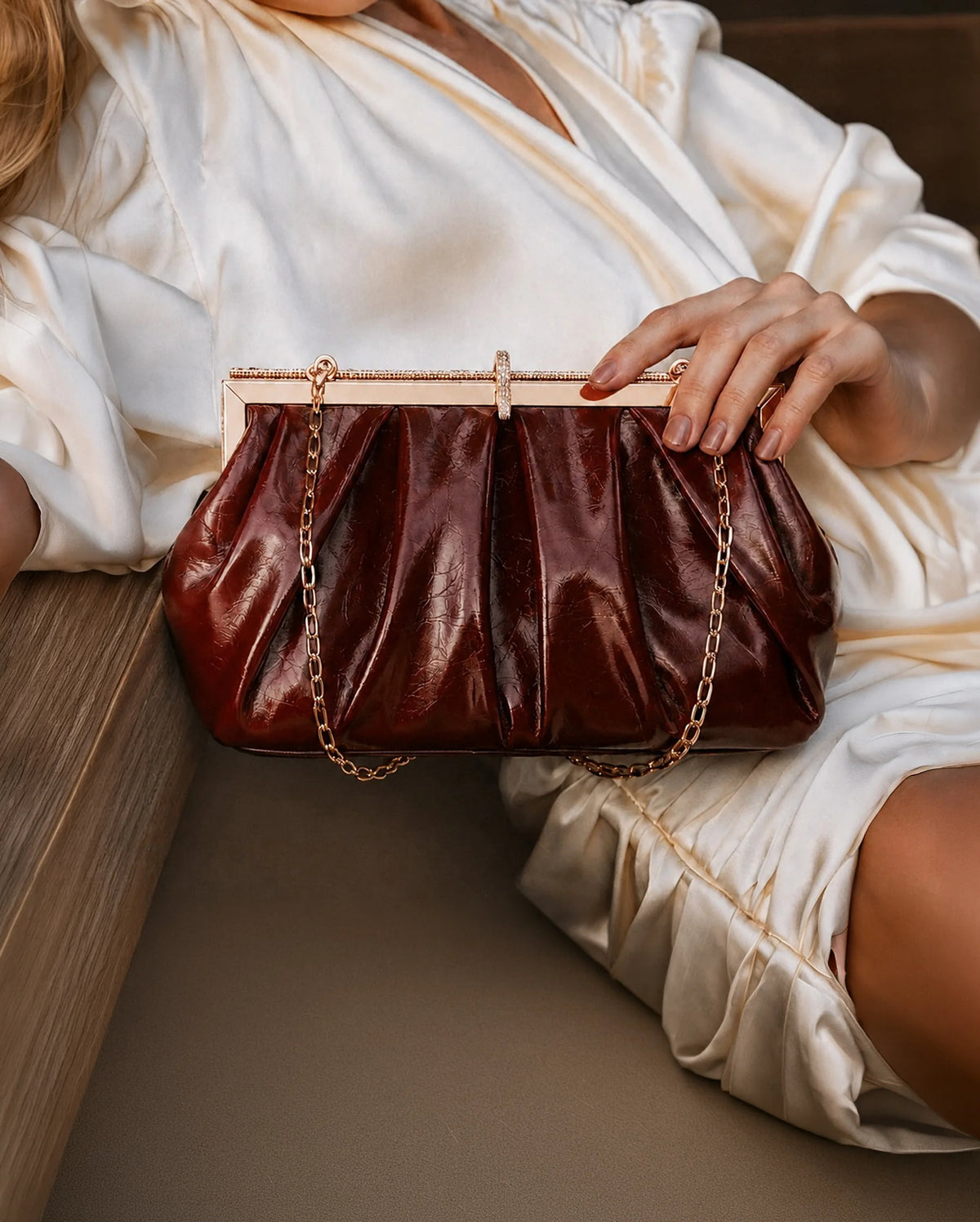 Texas Gwen Cherry Clutch