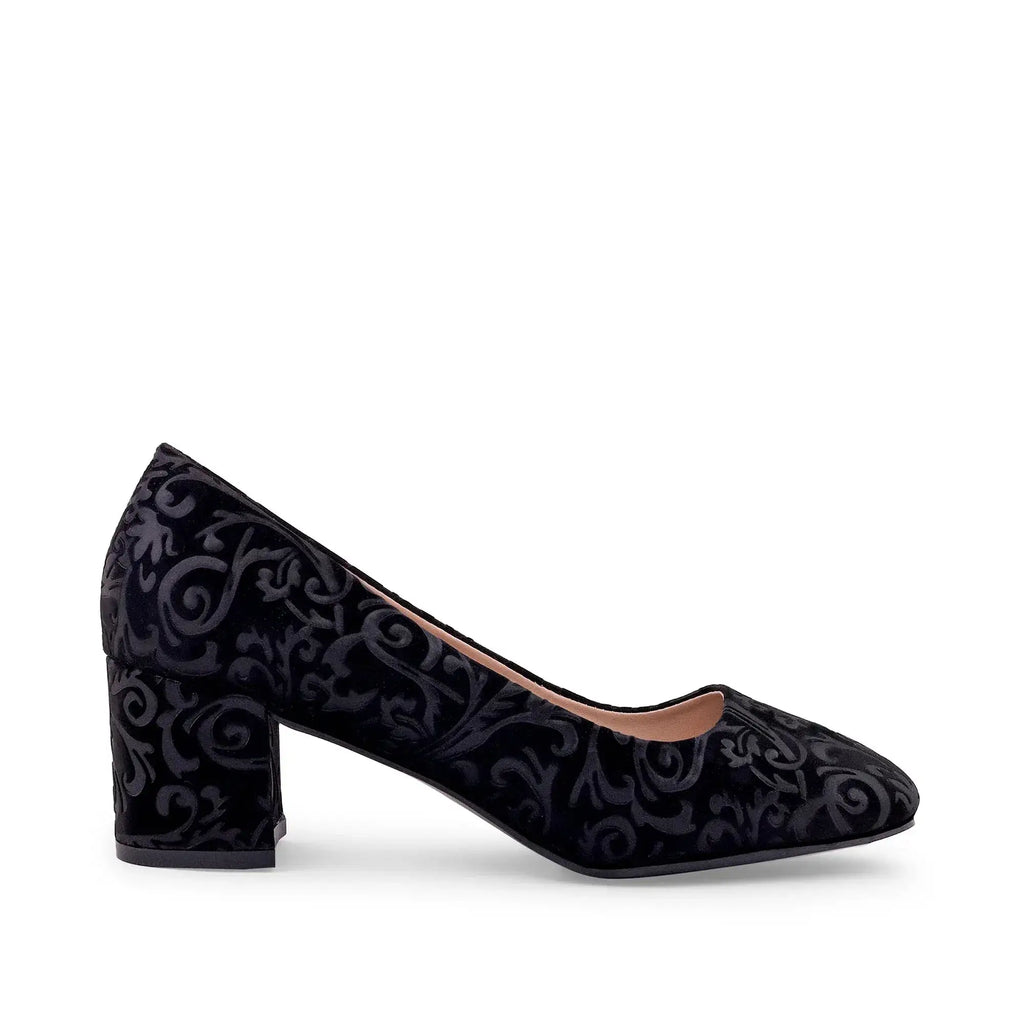 Gabbana Self Embossed Black Pumps - Lino Perros