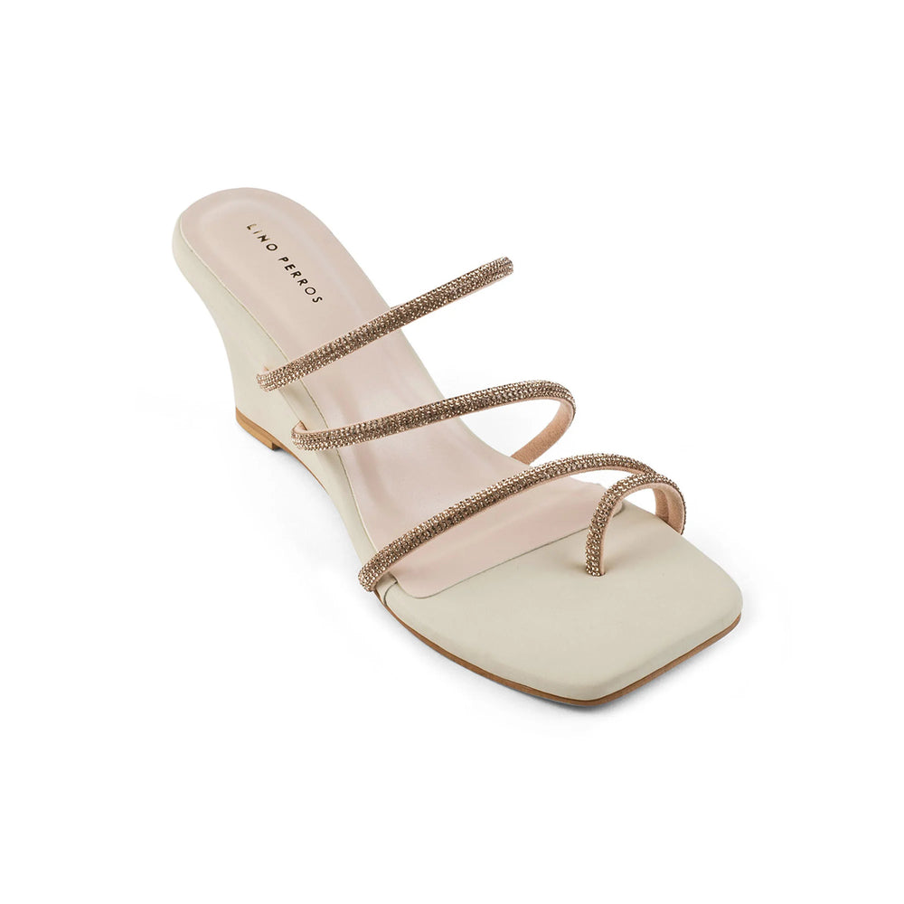 #color_soft-beige
