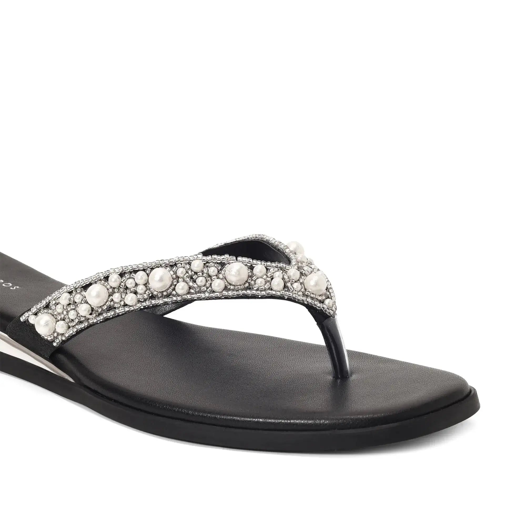 Mary Effortless Elegance Black Slip-Ons - Lino Perros