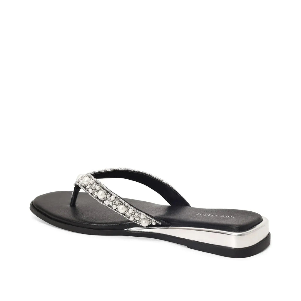 Mary Effortless Elegance Black Slip-Ons - Lino Perros