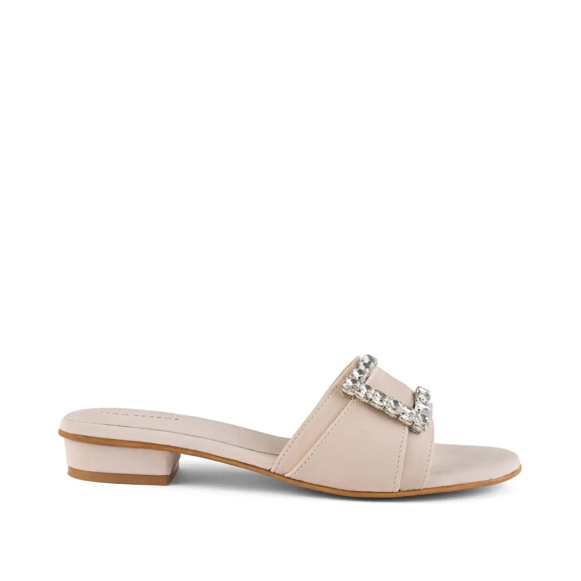 Harper Grace  Off White Flats - Lino Perros