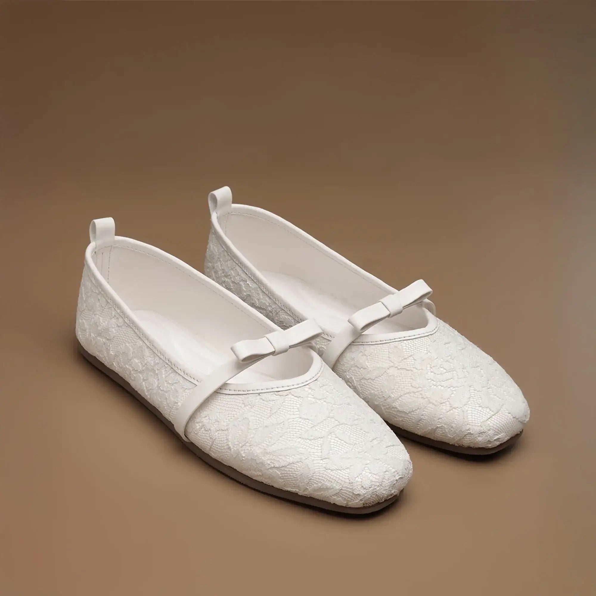 Mary Sable White Flats - Lino Perros