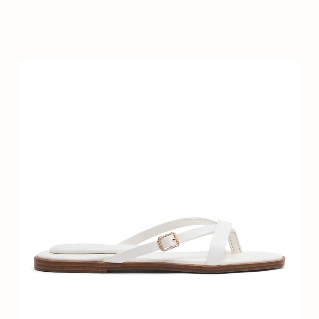 Mary Iris White Flats - Lino Perros
