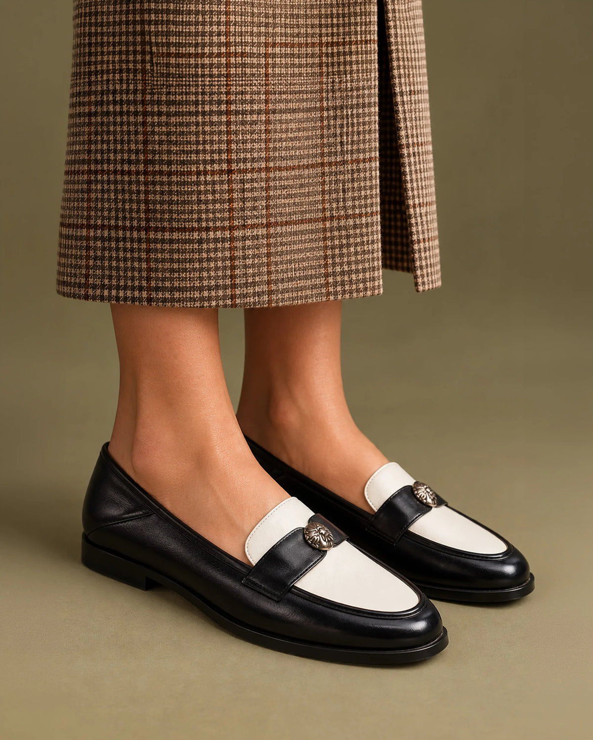 Ava Bess Black Loafers - Lino Perros