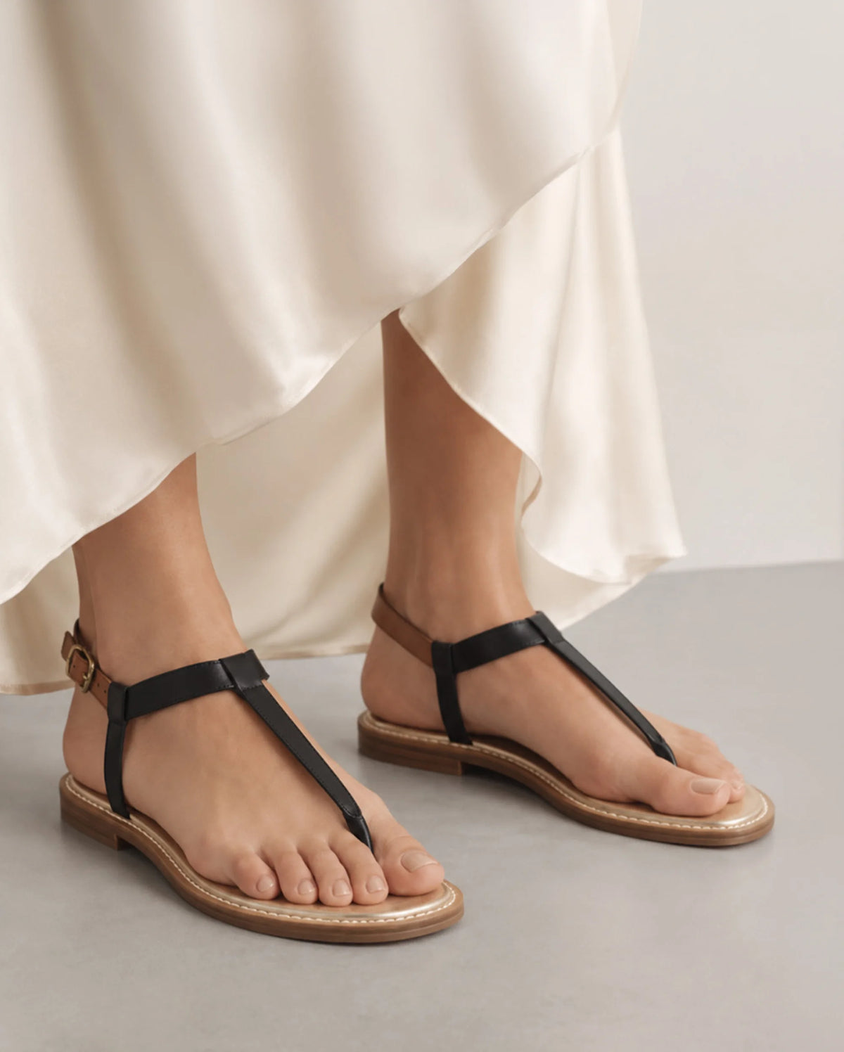 Victoria Lumi Black Flats - Lino Perros
