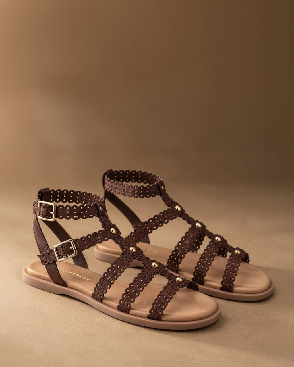Harper Rue Brown Flats - Lino Perros