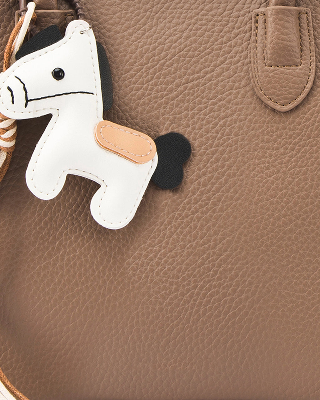 Voyage Saddle Charm Beige Satchel bag | Lino Perros