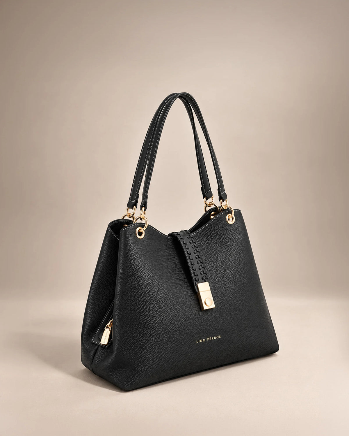 Voyage Mila Black Hobo Bag
