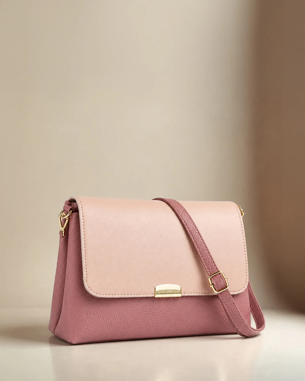 Avril Daily Lavender Sling Bag - Lino Perros