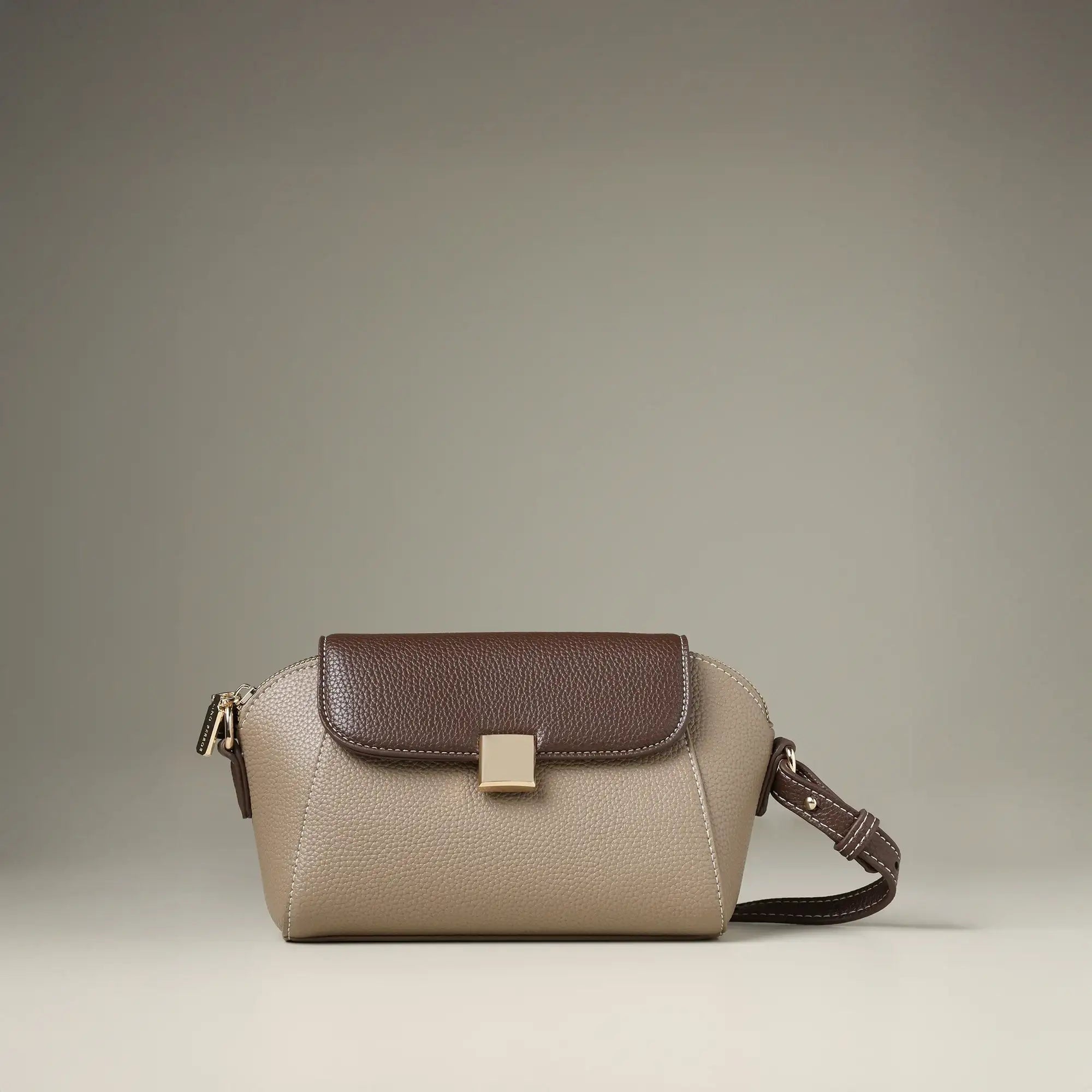 Voyage Dune Beige Sling Bag - Lino Perros