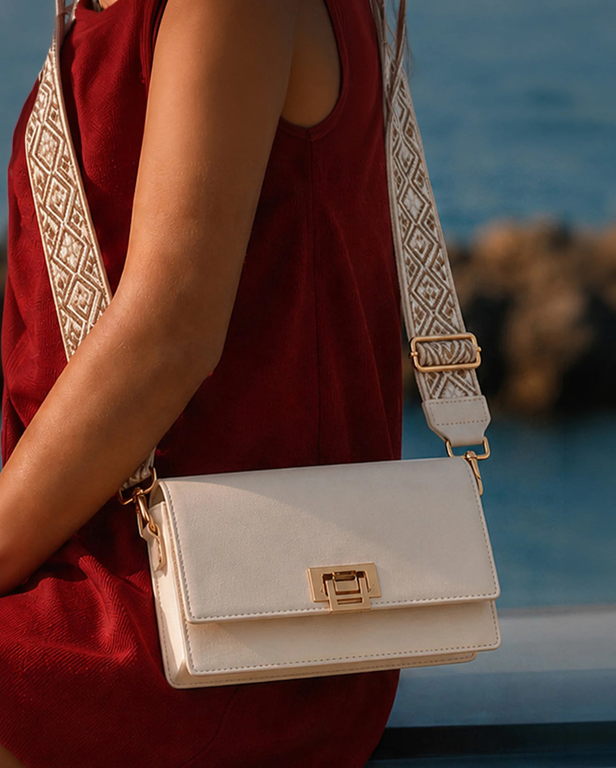 Ella Lyla White Sling Bag