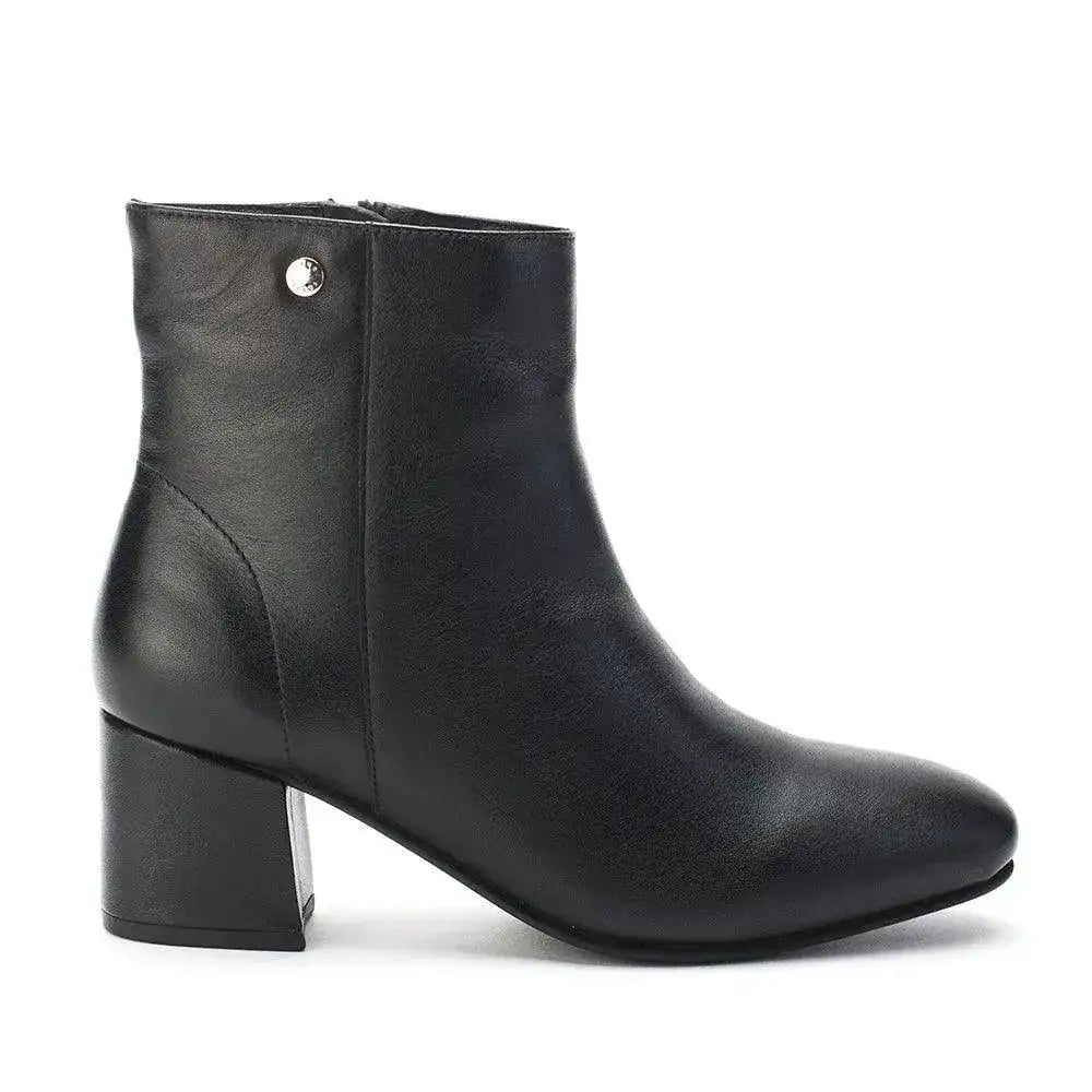 Ava Leather Ankle-Length Black Boots - Lino Perros