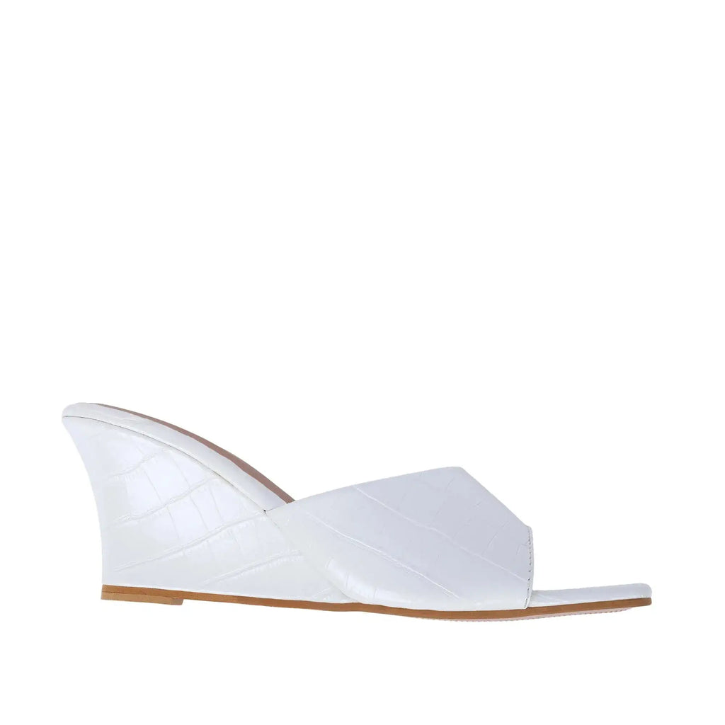 Lopez Upbeat Wedges White Heels - Lino Perros