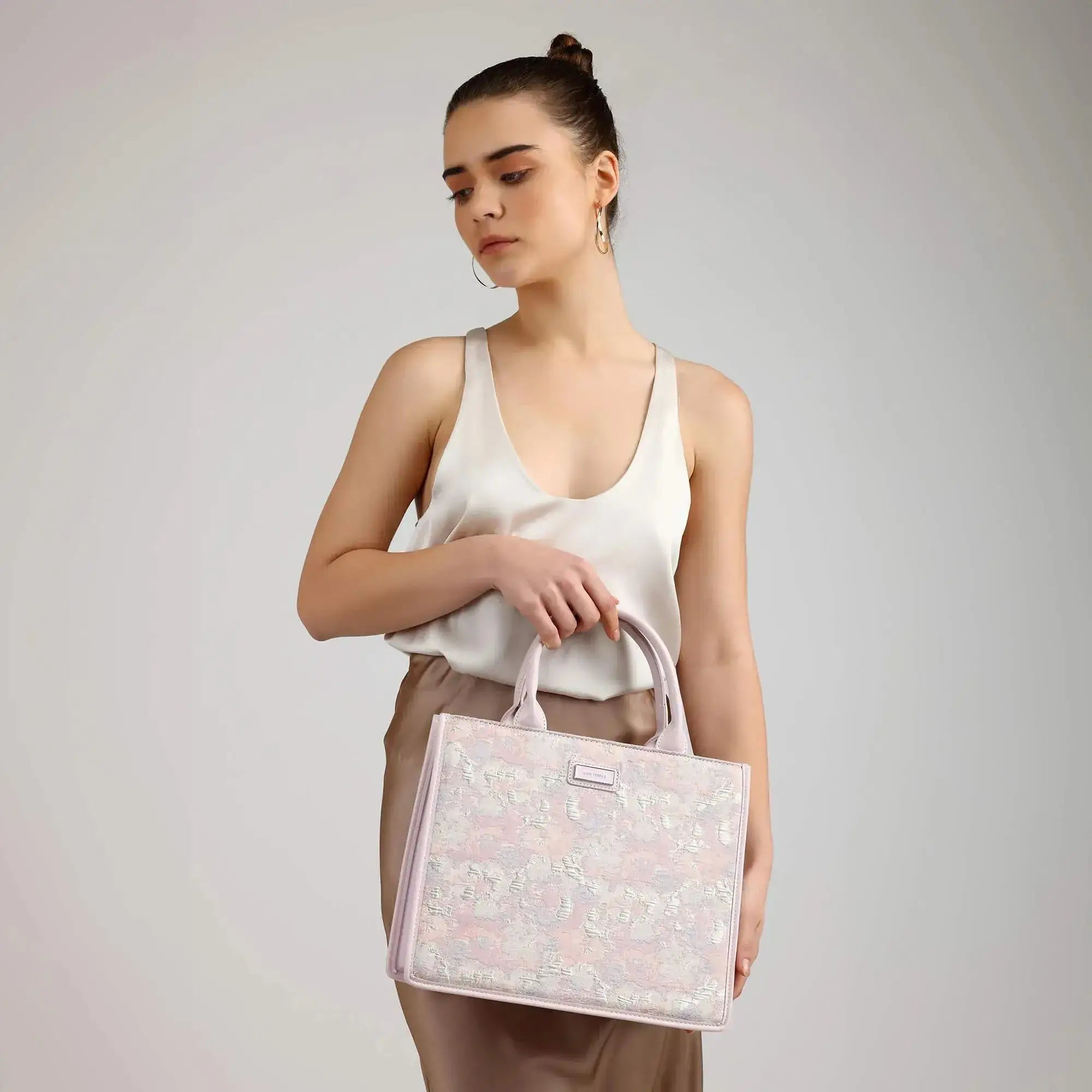 Nelly Date Lavender Satchel Bag - Lino Perros