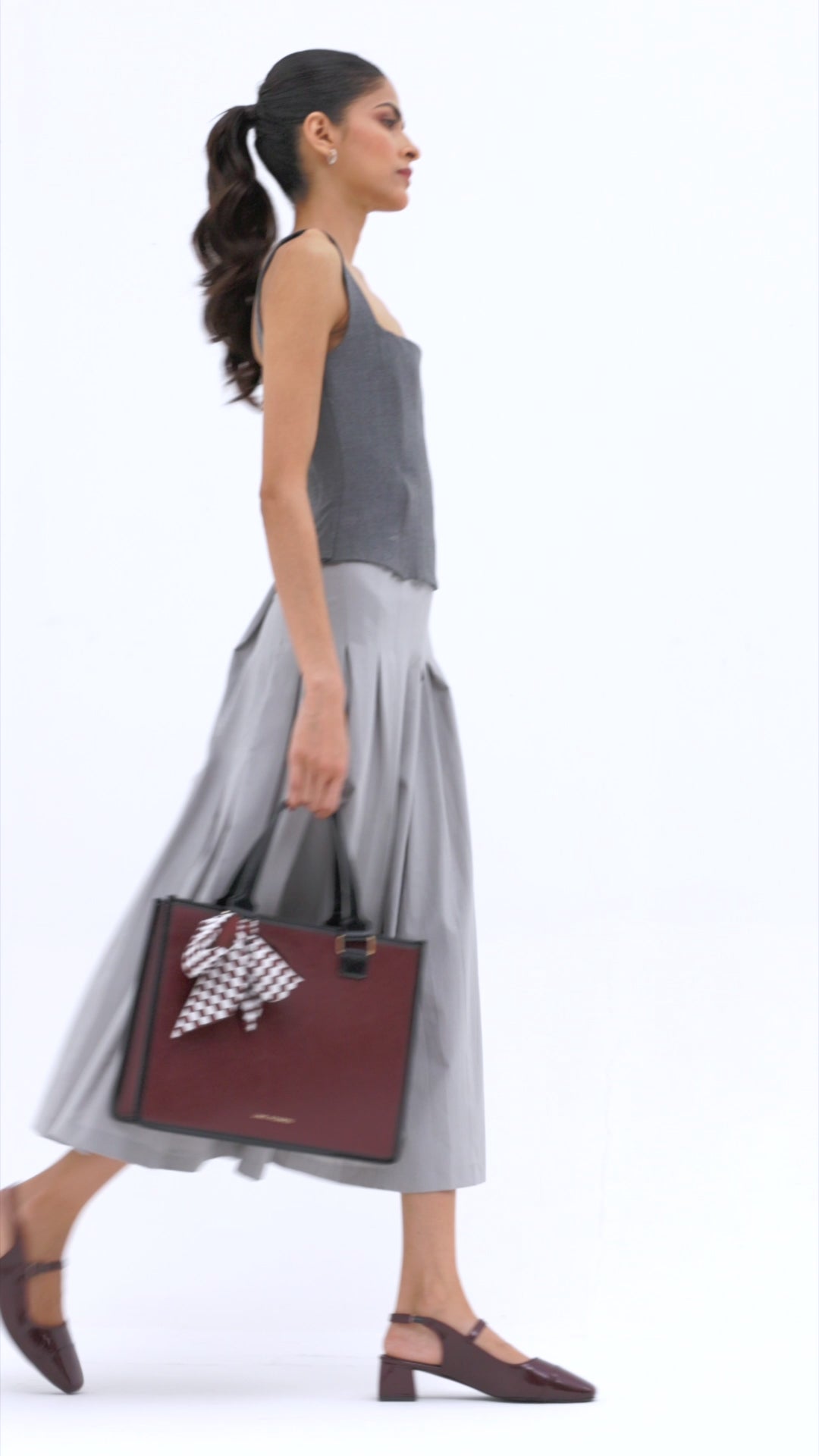 Nelly streamlined Satchel - Lino Perros