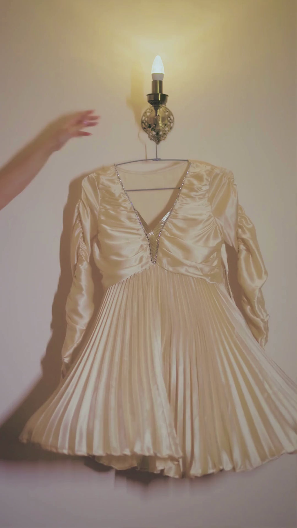 Texas Gwen Cherry Clutch