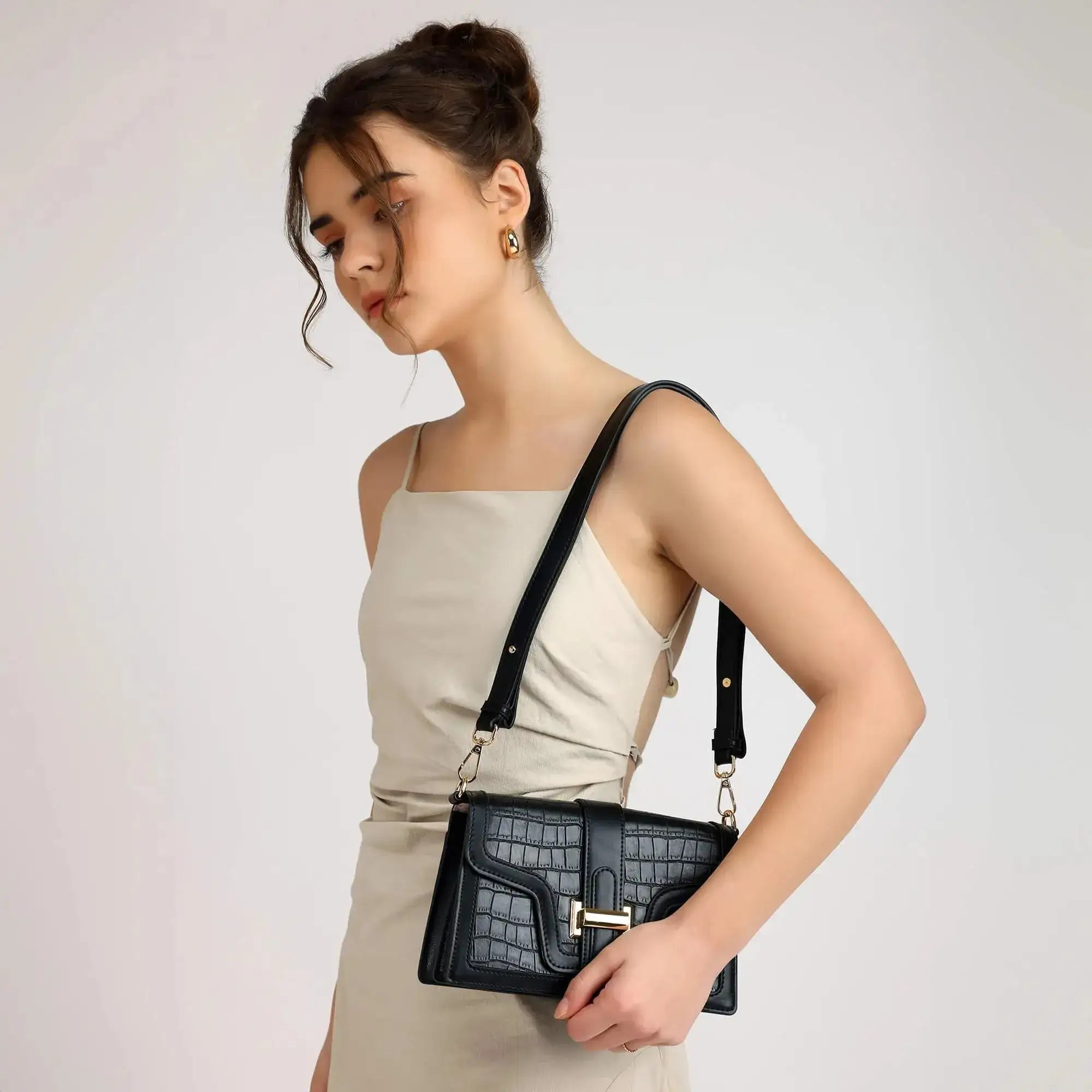 Voyage Fearless Black Shoulder Bag - Lino Perros