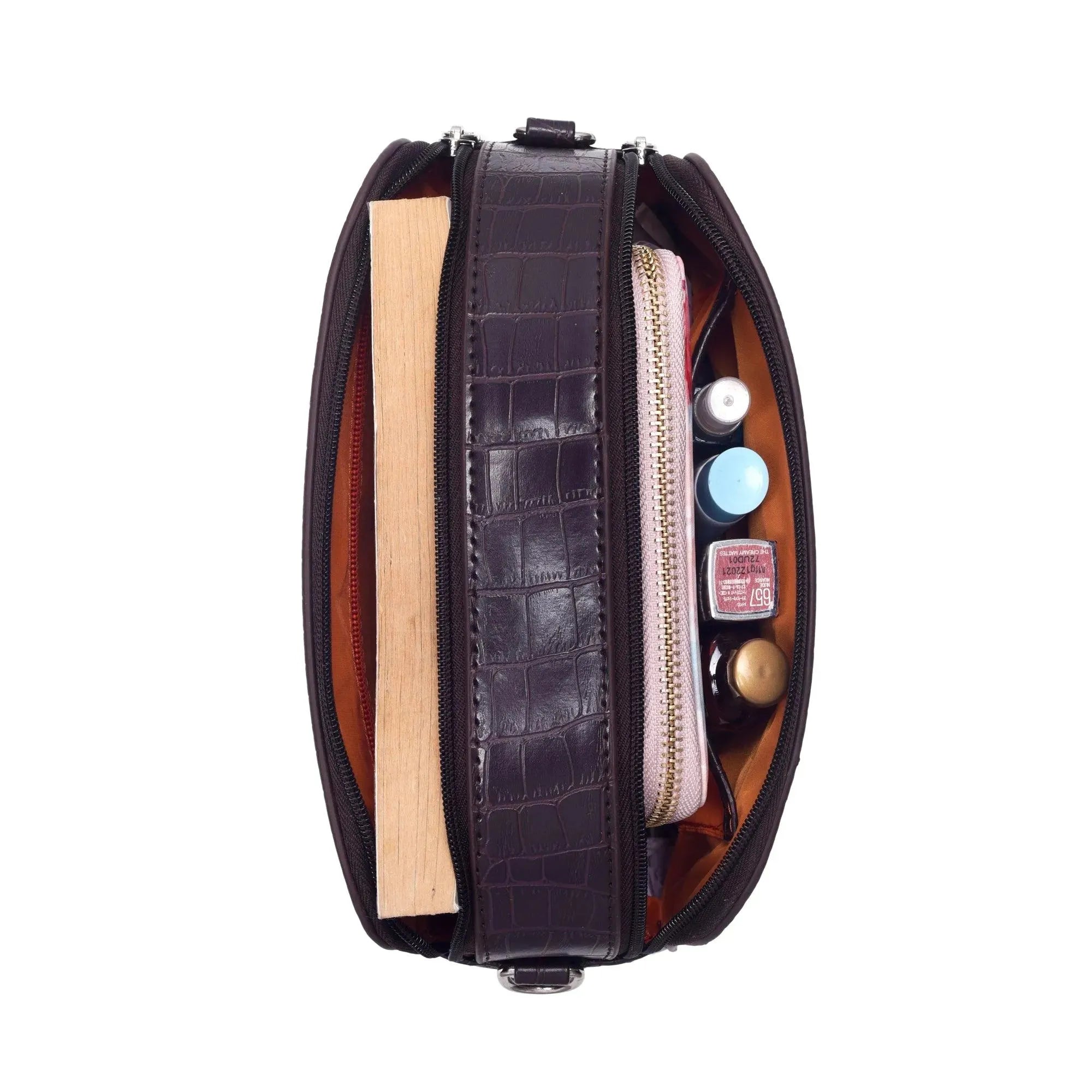 voyage-new-look-sling-bag-lino-perros-16 - Lino Perros